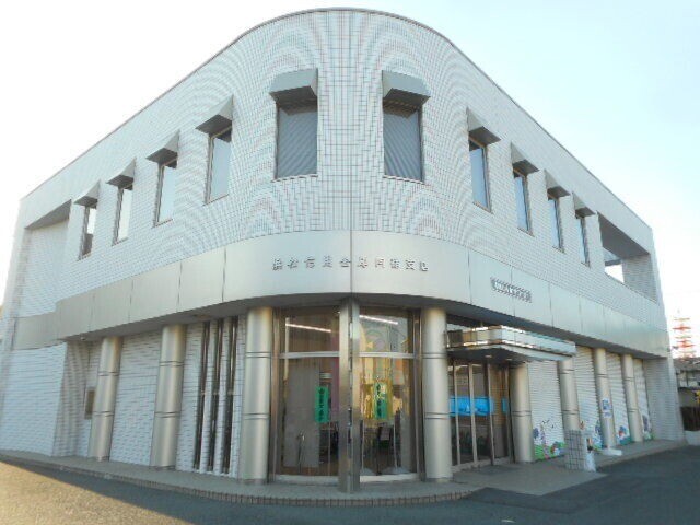 銀行　浜松いわた信用金庫向宿支店（銀行）まで878m