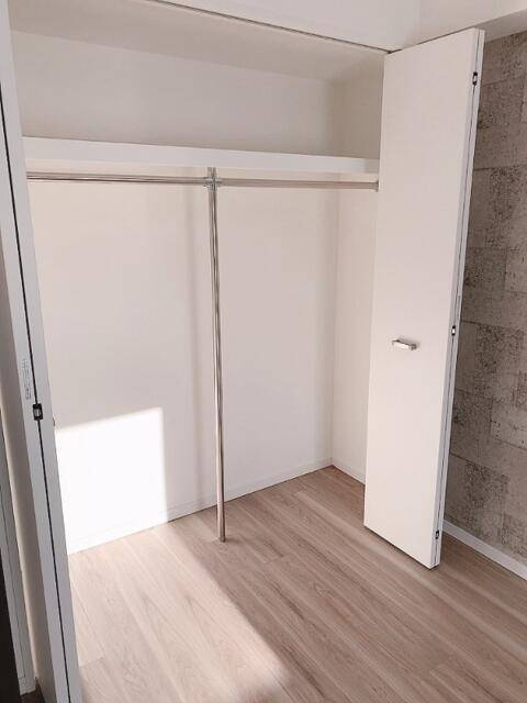 バルコニー　浴室乾燥機完備