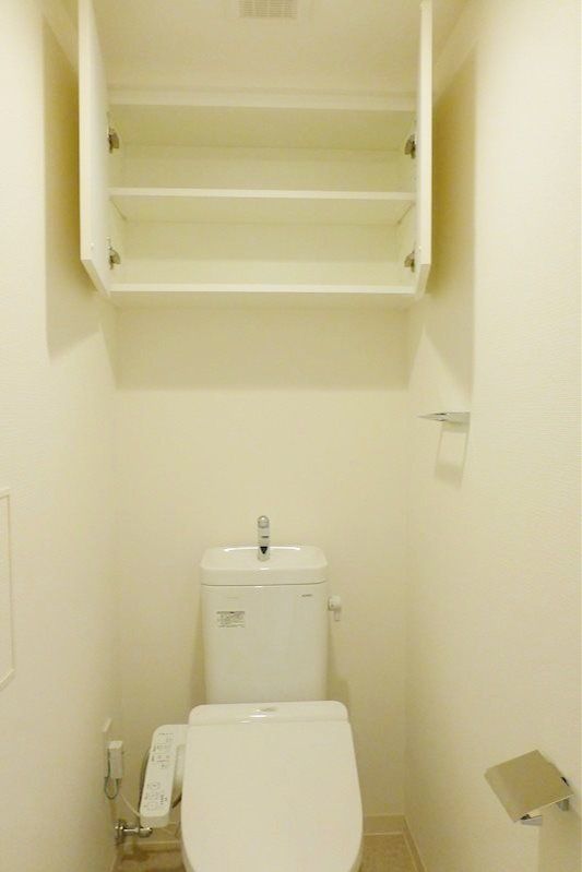 トイレ　※同タイプの別のお部屋です。