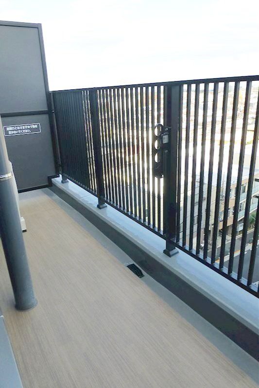 バルコニー　※同タイプの別のお部屋です。