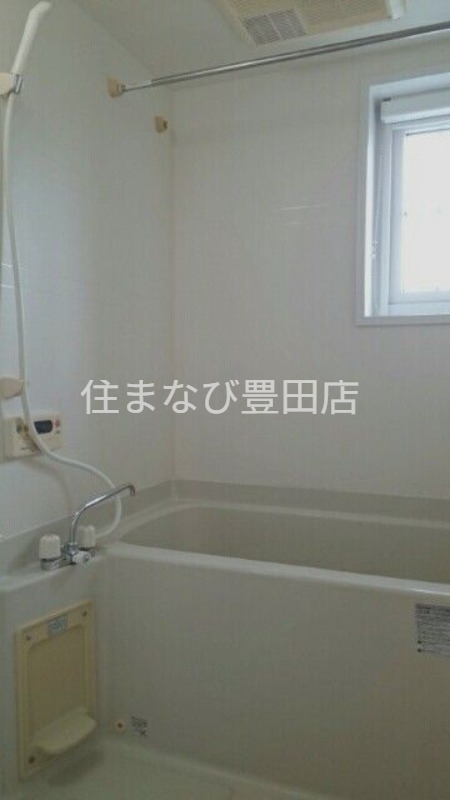 バス・シャワールーム　同型別部屋写真