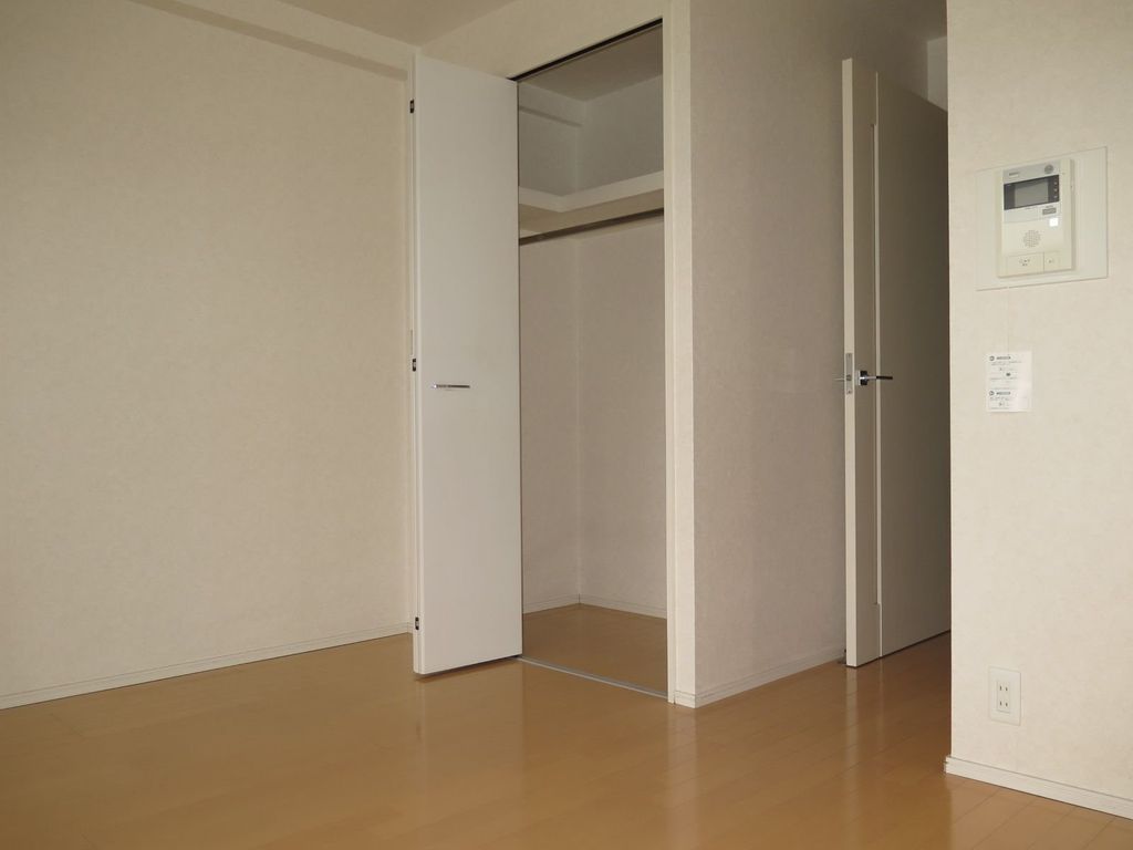 収納　現状優先とし写真は参照とする。