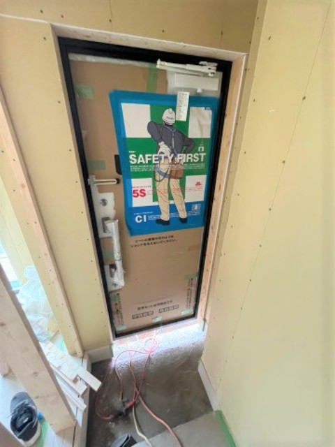 玄関　★建築中★