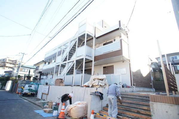 建物外観　横浜市営地下鉄ブルーライン「踊場」駅徒歩3分と駅近マンション