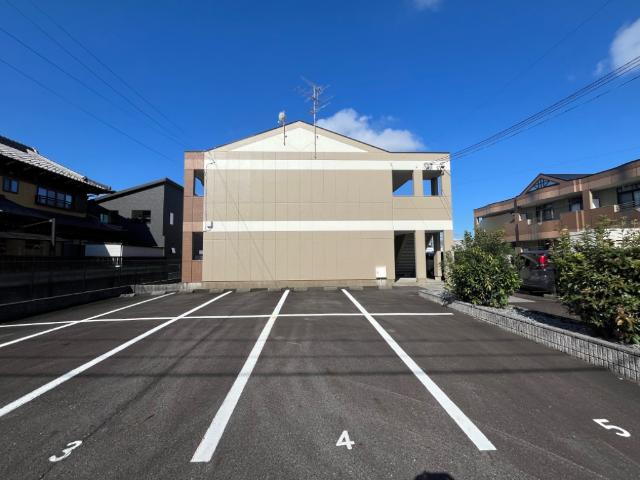 駐車場　外観写真（昼）