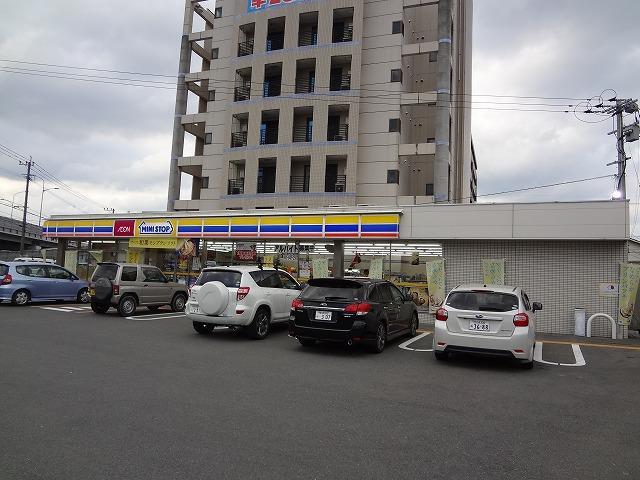 コンビニ　ミニストップ八幡穴生店（コンビニ）まで150m