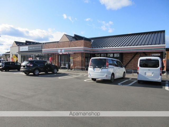 コンビニ　セブンイレブン紫波古館店（コンビニ）まで708m