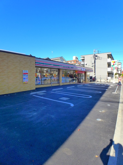 コンビニ　セブンイレブン板橋大谷口上町店（コンビニ）まで170m
