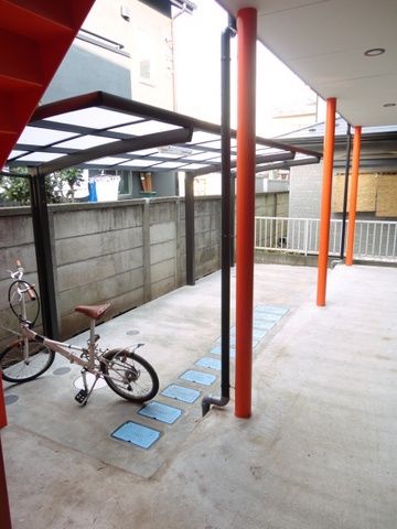 駐車場　敷地内駐輪場