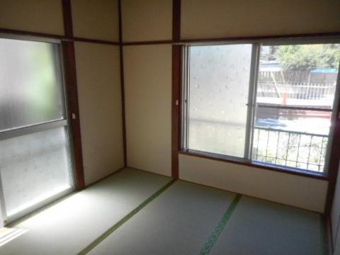 居室・リビング　室内
