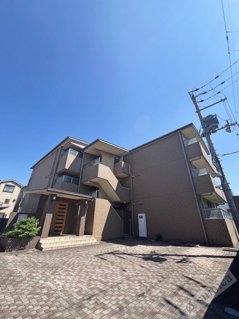 建物外観　鉄筋コンクリート造・ガッチリとした建物です♪