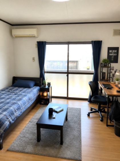 居室・リビング　※別部屋の写真です