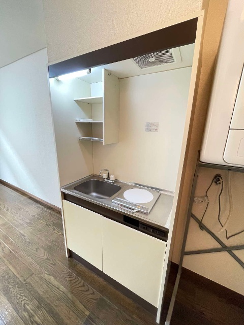 キッチン　※同物件別号室の参考写真です。