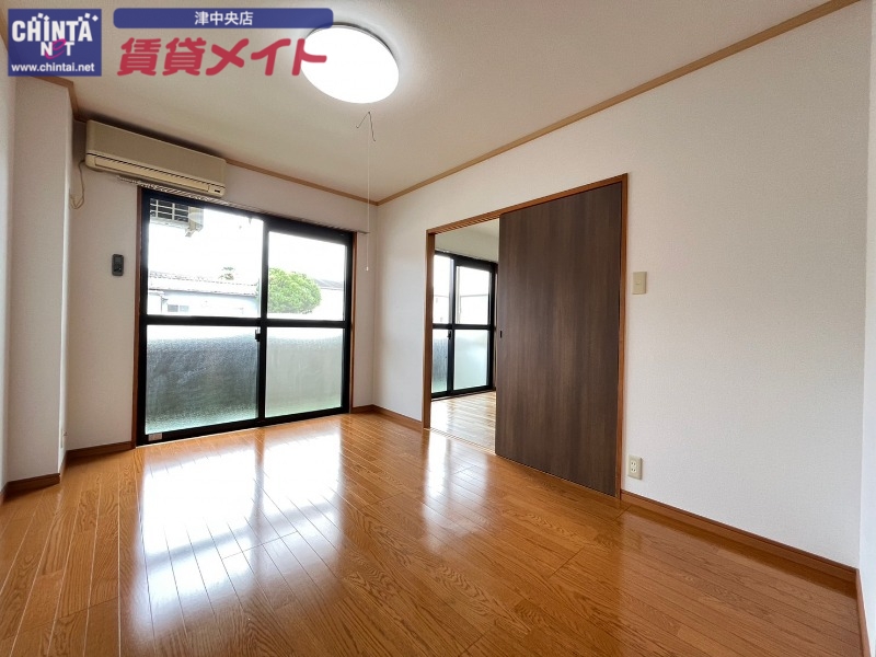 居室・リビング　別部屋画像参考