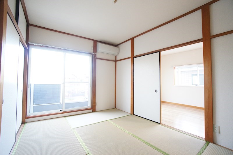 その他部屋・スペース　お子様とお布団を並べてご家族揃って寝る事も可能です。