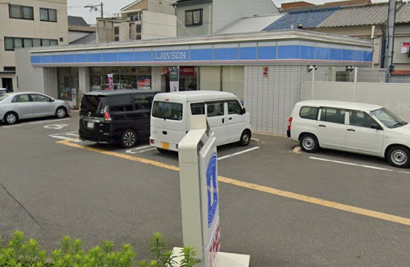 コンビニ　ローソン 大道南一丁目店（コンビニ）まで636m
