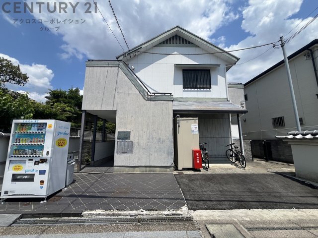 建物外観　敷地内に駐輪場があります！