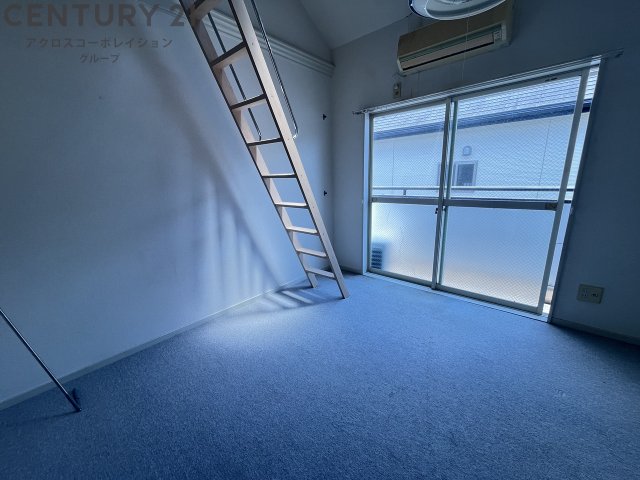居室・リビング　ロフト付きのお部屋です♪