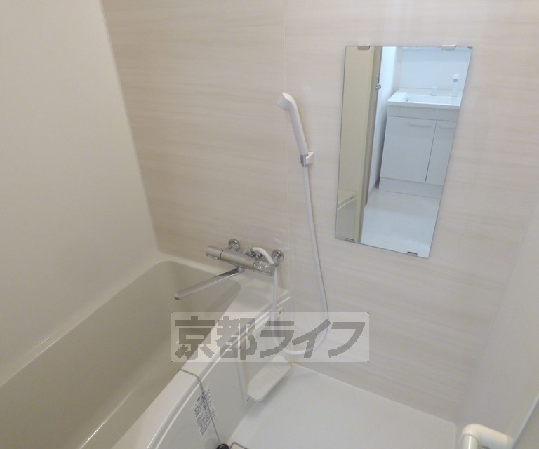 バス・シャワールーム　お風呂場です。