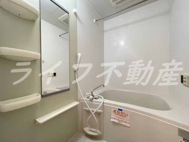 バス・シャワールーム　日々の疲れを癒すお風呂付です