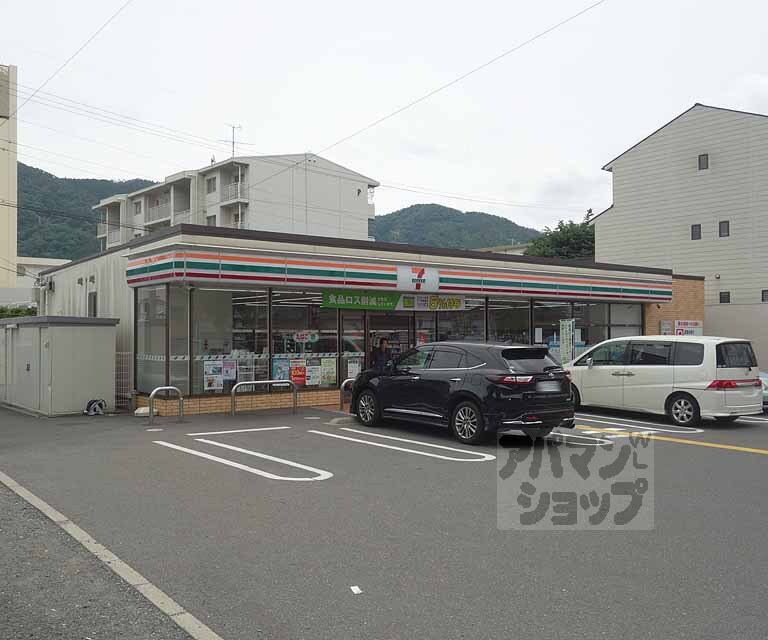 コンビニ　セブンイレブン山科椥辻東浦町店（コンビニ）まで468m