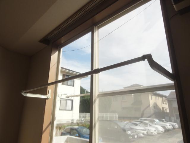 バルコニー　室内物干