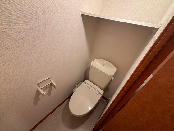 トイレ　※別部屋の写真です