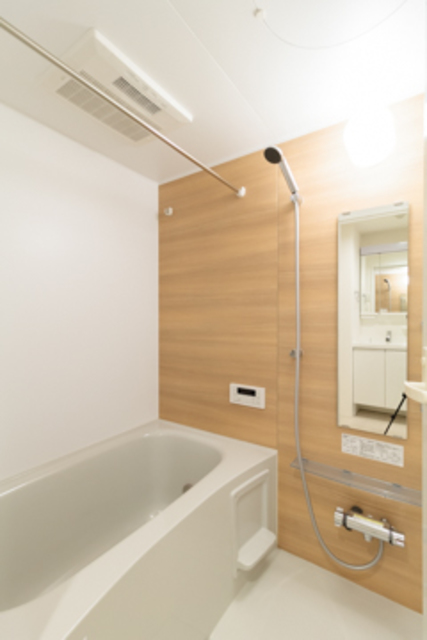 バス・シャワールーム　※写真は同タイプ住戸です。