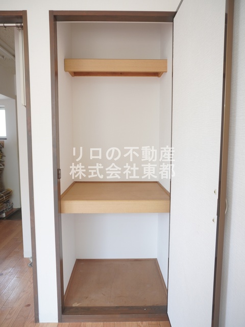 収納　奥行のある収納付です！増えがちな荷物をスッキリ収納できます！