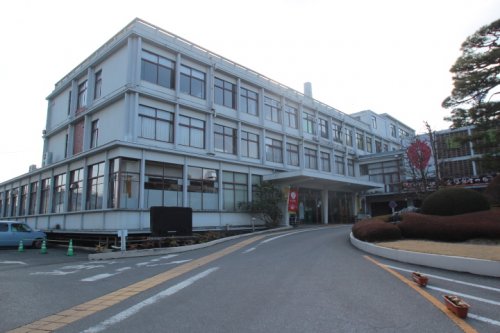 役所　鹿沼市役所（役所）まで975m