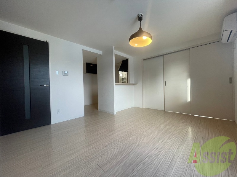 居室・リビング　広くてキレイなお部屋が広がっていて、充実した生活が送れそう。