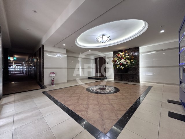 ロビー　Luxe新大阪SOUTH　ロビー