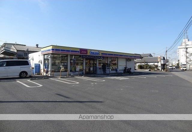 コンビニ　ミニストップ八潮木曽根店（コンビニ）まで750m