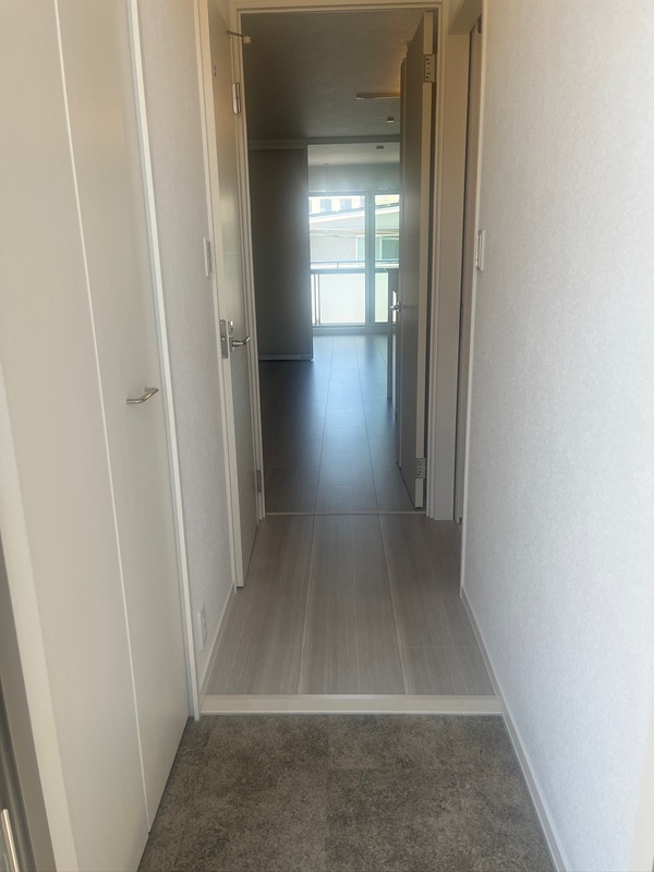 玄関　サニーコート西加賀屋　玄関