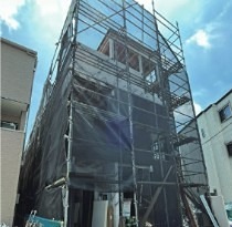 建物外観　建設中