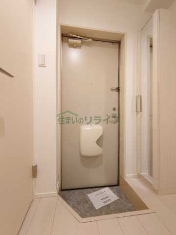 玄関　リライフ下北沢店