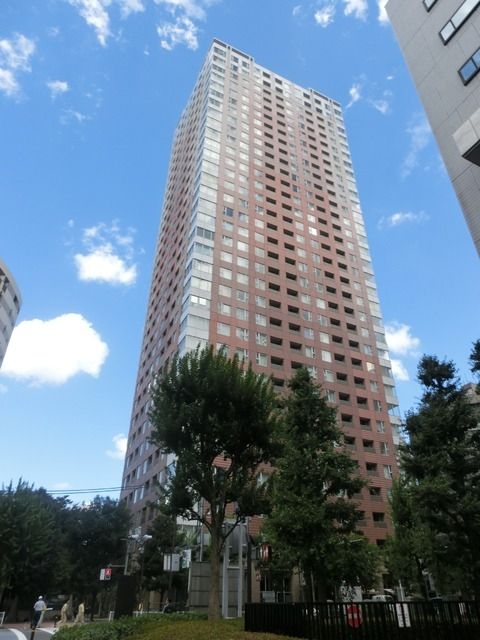建物外観　★池袋駅徒歩２分に建つタワーマンション★