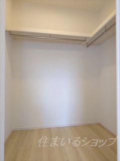 収納　ウォークインクローゼット