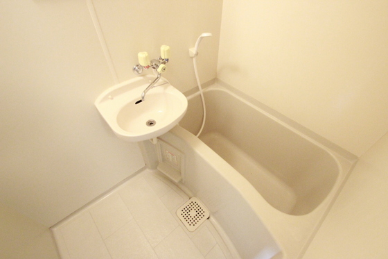 バス・シャワールーム　※別号室の部屋です