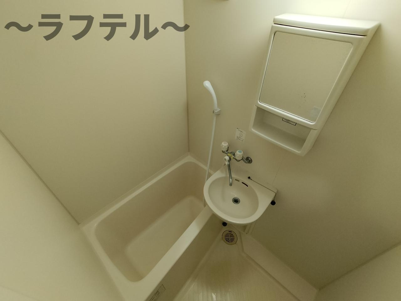 バス・シャワールーム　別部屋イメージ写真