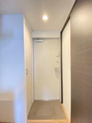 玄関　他部屋参考写真です。