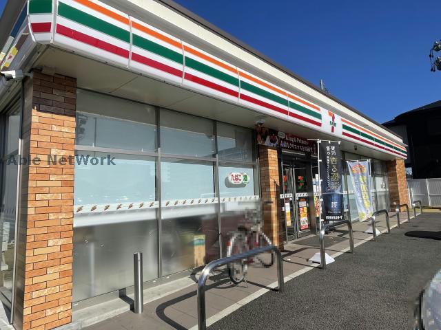 コンビニ　セブンイレブン名古屋鳴子町3丁目店（コンビニ）まで396m