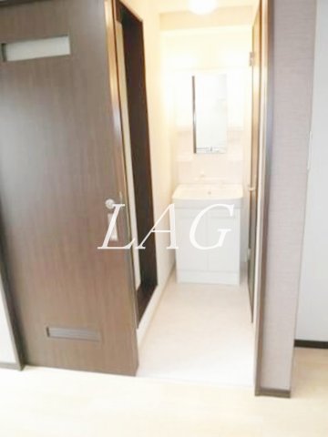 洗面設備　洗面台です。