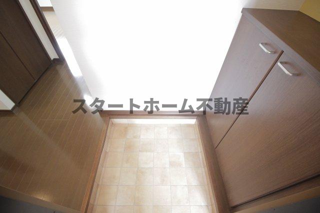 玄関　落ち着いた玄関です