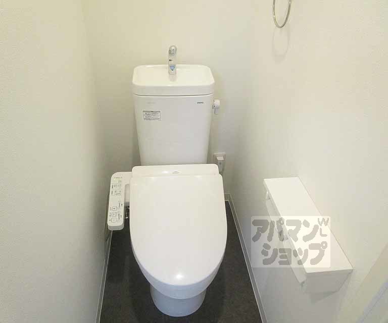 トイレ　２０２号室の写真です。