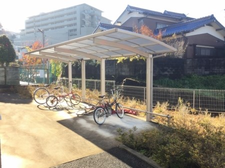 その他共有部分　屋根付の駐輪場がございます。