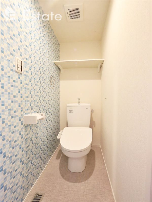 ＪＲ中央本線 新守山駅 徒歩7分 3階建 築2年のトイレ写真