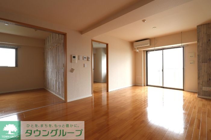 GRAN COURT YONOの居間写真