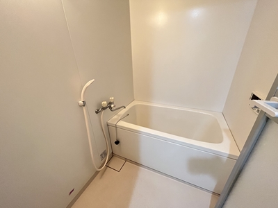 バス・シャワールーム　シンプルで使いやすい浴室です！
