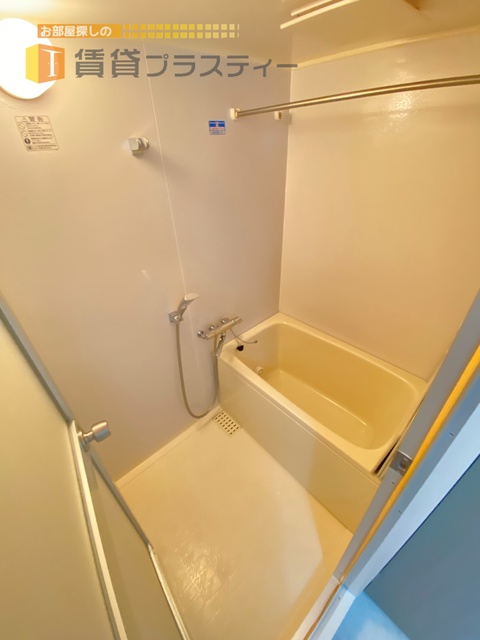 ＪＲ武蔵野線 市川大野駅 徒歩8分 4階建 築31年の風呂写真